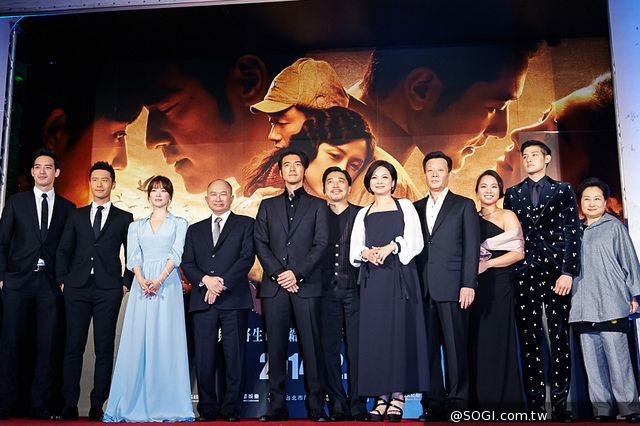 《太平輪:亂世浮生》首映星光 信義威秀影城中庭變身磅礡太平輪巨船 《太平輪:亂世浮生》首映星光 信義威秀影城中庭變身磅礡太平輪巨船