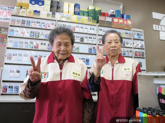 「金有趣!好想來這裡打工!」超商鮮體驗 阿嬤樂當不老店長 「金有趣!好想來這裡打工!」超商鮮體驗 阿嬤樂當不老店長