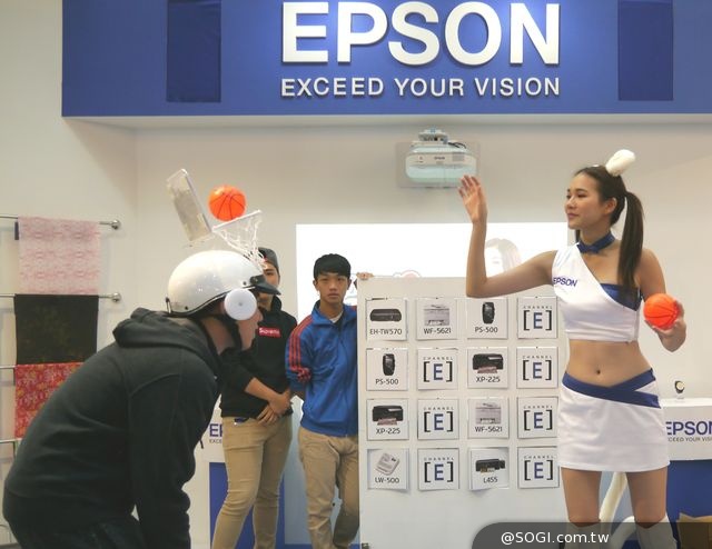 Epson資訊月強力出擊！Runsense路跑教練0元「戴」回家