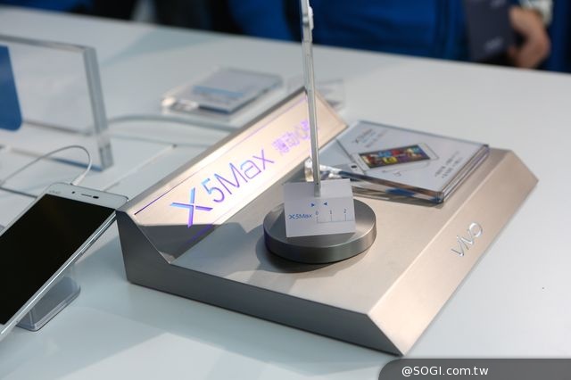 Vivo發佈全球最薄X5Max手機與Hi-Fi 2.0新架構 售人民幣2998元
