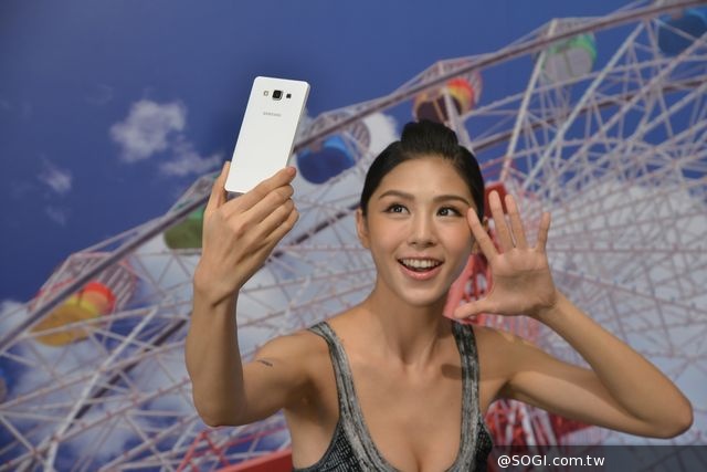三星全金屬輕旗艦精品GALAXY A5 & GALAXY A3品味鉅獻 三星全金屬輕旗艦精品GALAXY A5 & GALAXY A3品味鉅獻