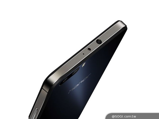 「榮耀6Plus」獨創仿生平行雙鏡頭旗艦品 人民幣1999元 17日起預約