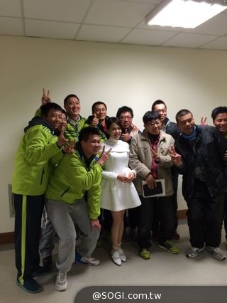 孫羽希首場金門低溫演唱 副縣長鄉親歌迷展熱情 孫羽希首場金門低溫演唱 副縣長鄉親歌迷展熱情