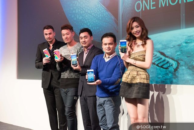 首款自動旋轉鏡頭OPPO N3 與極致纖薄OPPO R5雙美登場