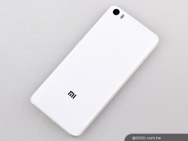 黑科技加持:小米5新旗舰开箱评测 黑科技加持:小米5新旗舰开箱评测