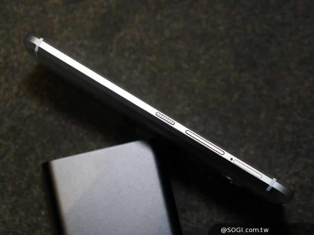 HTC 10高质感外型与效能抢先实测 HTC 10高质感外型与效能抢先实测