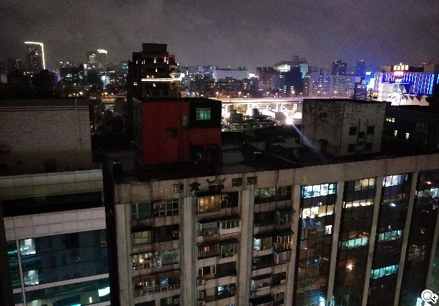 对比评测:HTC 10、M9、M9+极光版相机实拍PK 对比评测:HTC 10、M9、M9+极光版相机实拍PK