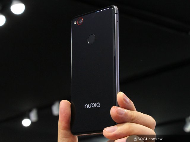 nubia Z11 mini发布 主打5寸小屏体验 nubia Z11 mini发布 主打5寸小屏体验