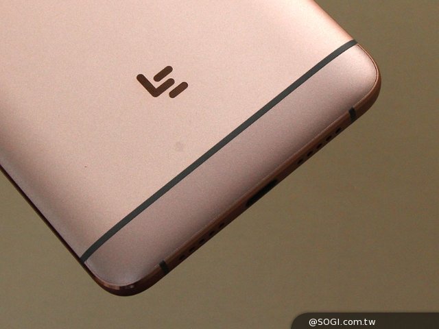 乐视2、2 Pro、Max2发布 首款Type-C音频接口手机 乐视2、2 Pro、Max2发布 首款Type-C音频接口手机
