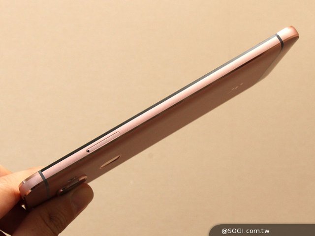 乐视2、2 Pro、Max2发布 首款Type-C音频接口手机 乐视2、2 Pro、Max2发布 首款Type-C音频接口手机