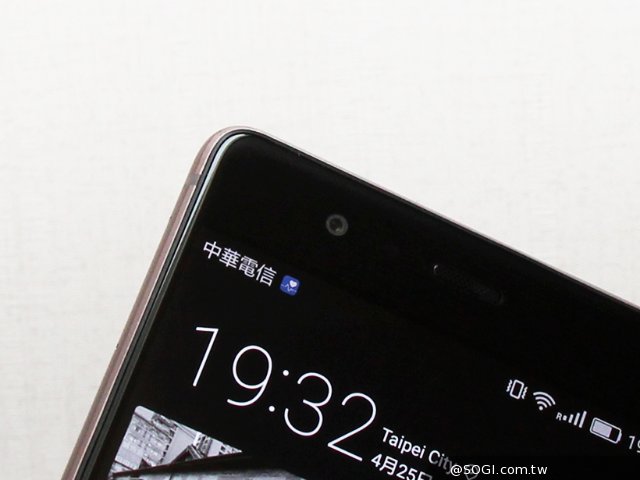 华为P9开箱评测:徕卡双镜头拍照实力超强 华为P9开箱评测:徕卡双镜头拍照实力超强