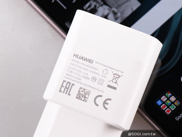 华为P9开箱评测:徕卡双镜头拍照实力超强 华为P9开箱评测:徕卡双镜头拍照实力超强
