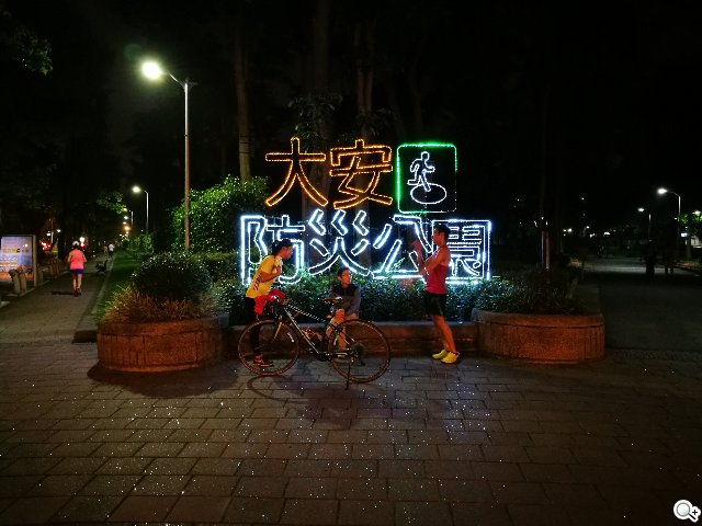 华为P9开箱评测:徕卡双镜头拍照实力超强 华为P9开箱评测:徕卡双镜头拍照实力超强