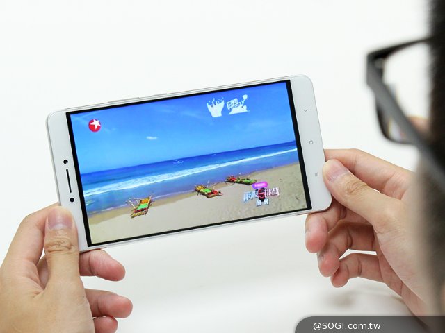 大不一样:6.44寸大屏小米Max开箱评测体验 大不一样:6.44寸大屏小米Max开箱评测体验