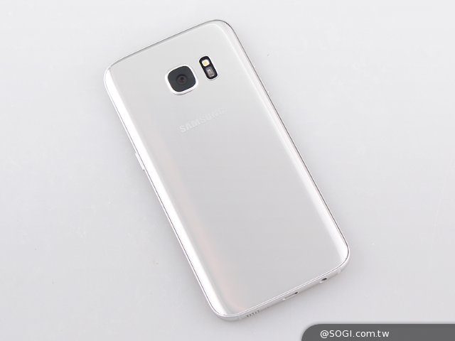索尼X Performance上市前相机实测对比三星S7 索尼X Performance上市前相机实测对比三星S7