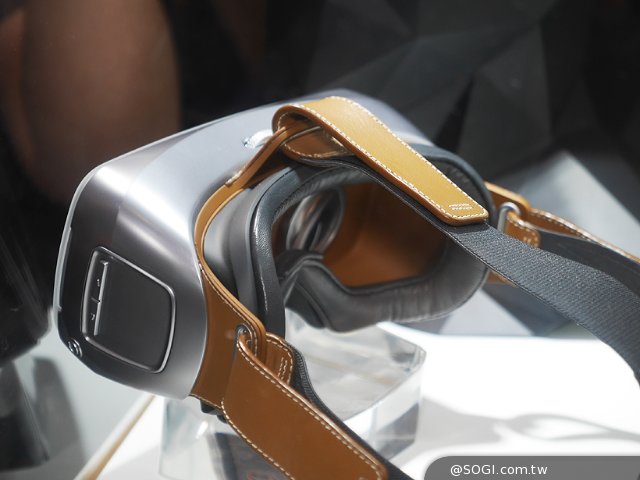 华硕ZenFone3系列三机齐发 Computex2016现场上手玩 华硕ZenFone3系列三机齐发 Computex2016现场上手玩