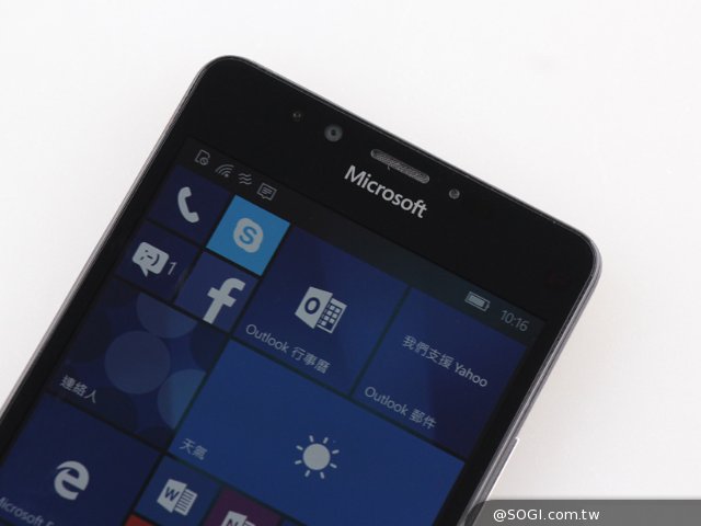 Win10最强旗舰机 微软Lumia 950开箱评测 Win10最强旗舰机 微软Lumia 950开箱评测