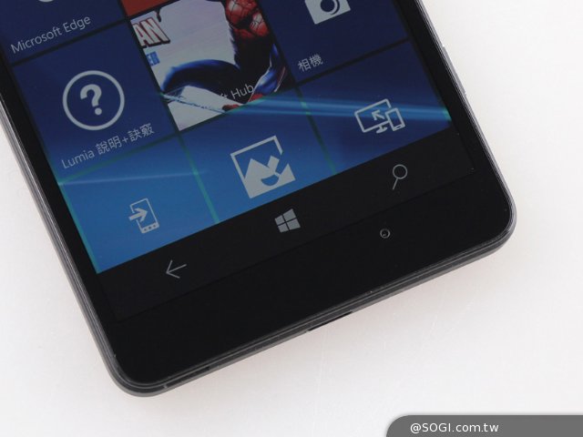 Win10最强旗舰机 微软Lumia 950开箱评测 Win10最强旗舰机 微软Lumia 950开箱评测