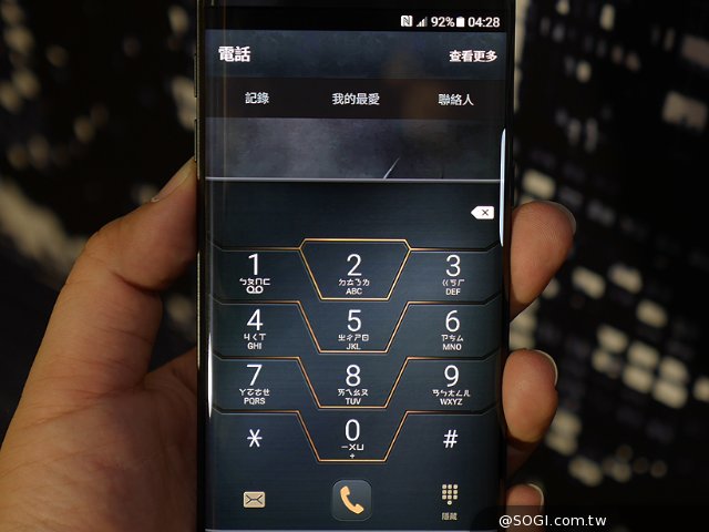 三星GALAXY S7 edge蝙蝠侠限量款开箱图赏 三星GALAXY S7 edge蝙蝠侠限量款开箱图赏