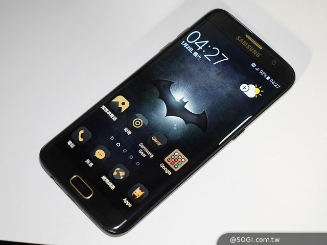 三星GALAXY S7 edge蝙蝠侠限量款开箱图赏 三星GALAXY S7 edge蝙蝠侠限量款开箱图赏