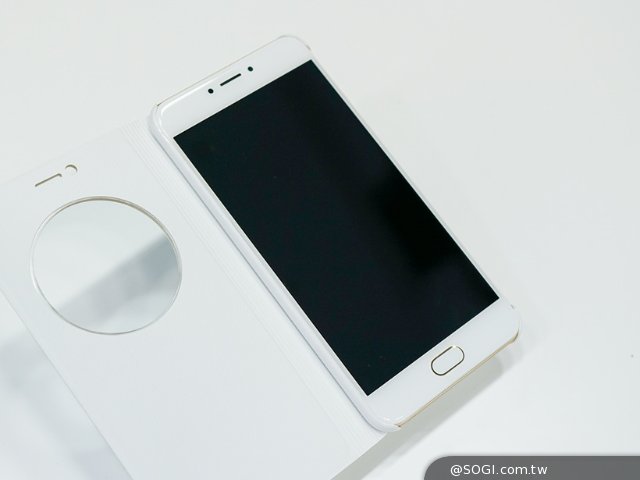5.5寸魅族MX6旗舰发布 主打全金属、快充与拍照 5.5寸魅族MX6旗舰发布 主打全金属、快充与拍照