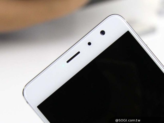 向旗舰靠拢的5.5寸红米Pro双镜头手机抢先上手玩 向旗舰靠拢的5.5寸红米Pro双镜头手机抢先上手玩