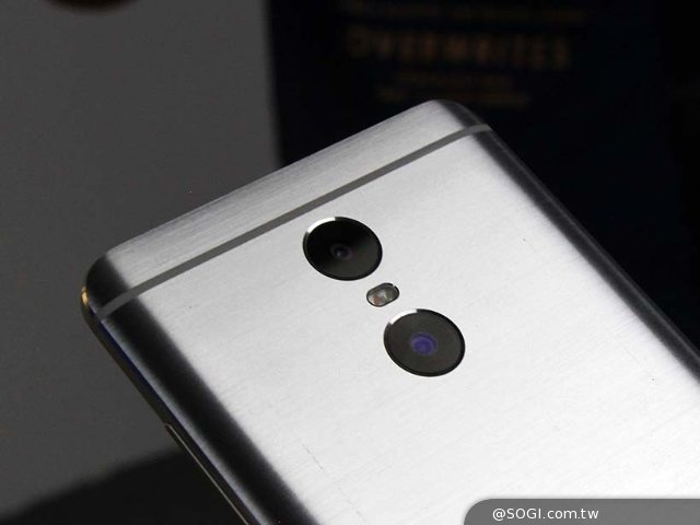 向旗舰靠拢的5.5寸红米Pro双镜头手机抢先上手玩 向旗舰靠拢的5.5寸红米Pro双镜头手机抢先上手玩